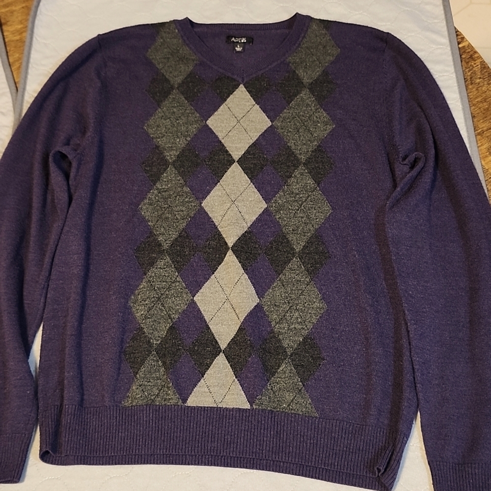 Mens Argyle Sweater - Large